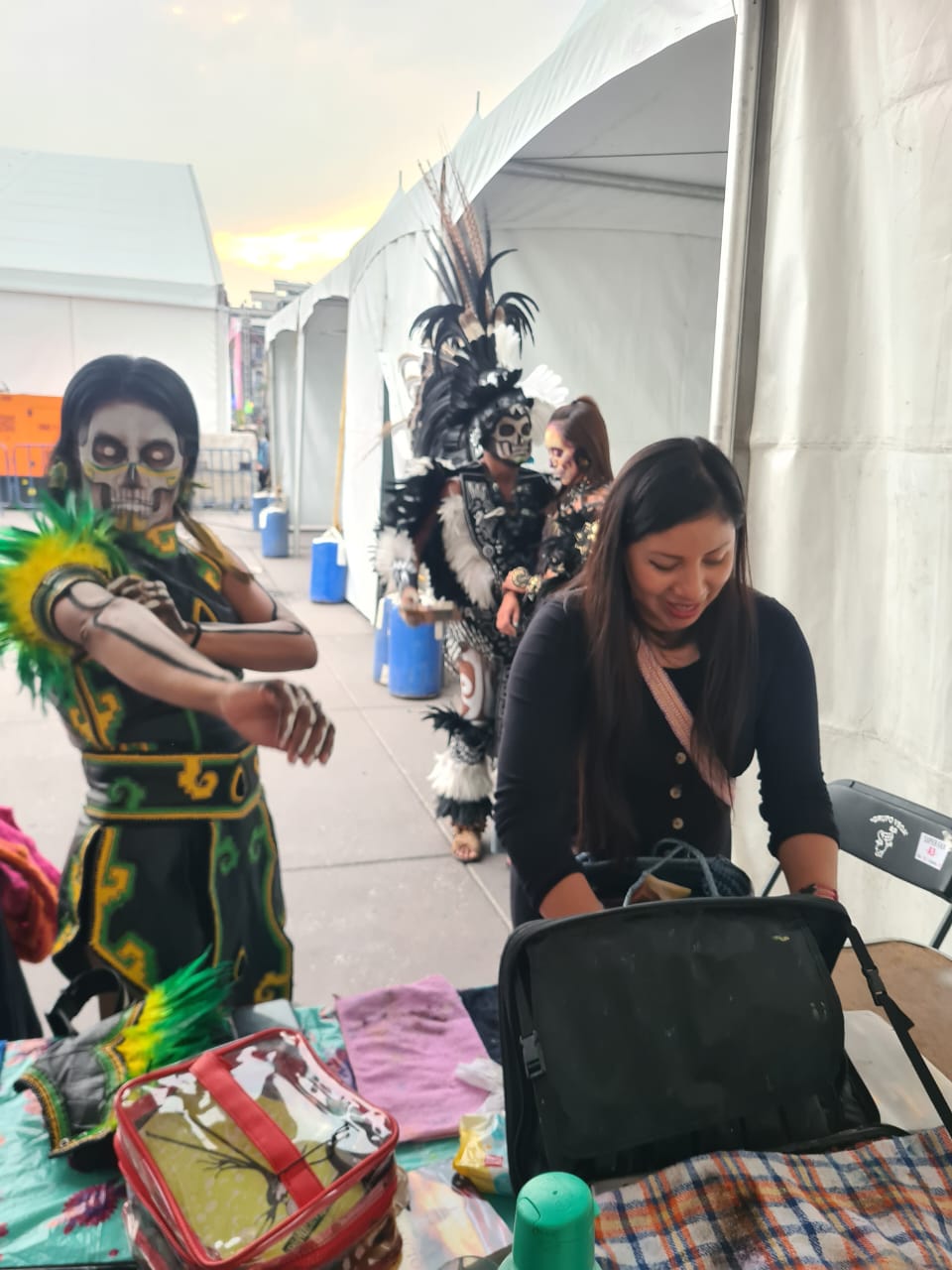 Colaboración en el Zócalo: maquillaje en vivo junto a Miroslav Ü